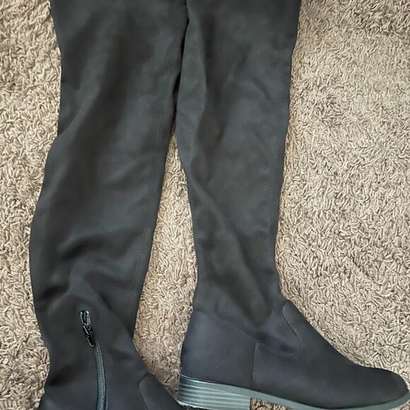 SODA Black Microsuede Stretch Over The Knee Boots Size 6 - Picture 6 of 9